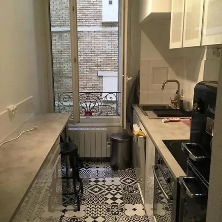 Alex Flats * Παρίσι